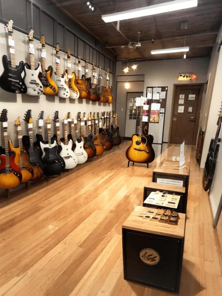 乐器店(Musical instrument shop)建筑场景Loro模型云网盘下载地址链接